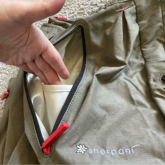 Sherpani Backpack - Picture 3 of 6